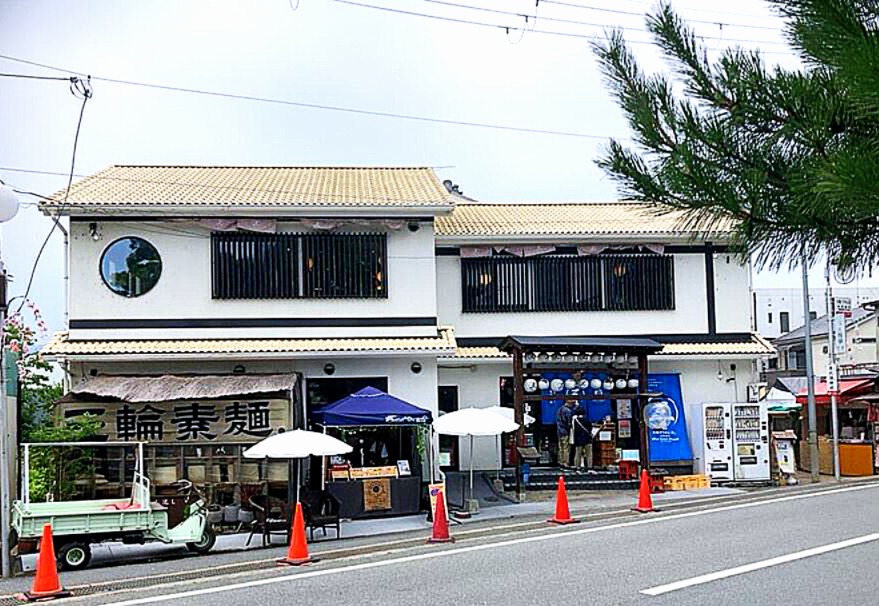 三輪そうめん流し 乾製麺所